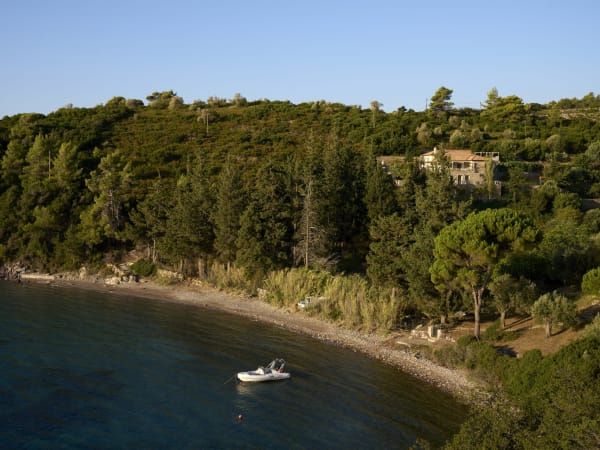 The lovely bay above which Hibiscus is perched.